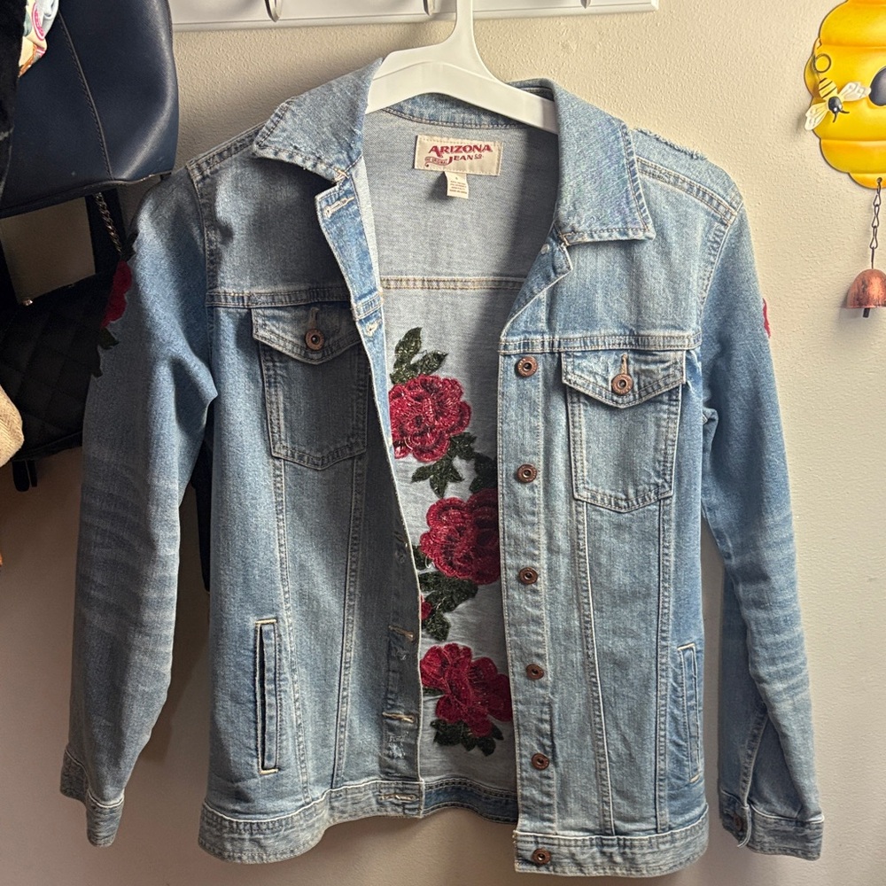 Arizona Jean Company Light Blue Denim Jacket with Red Floral Accents